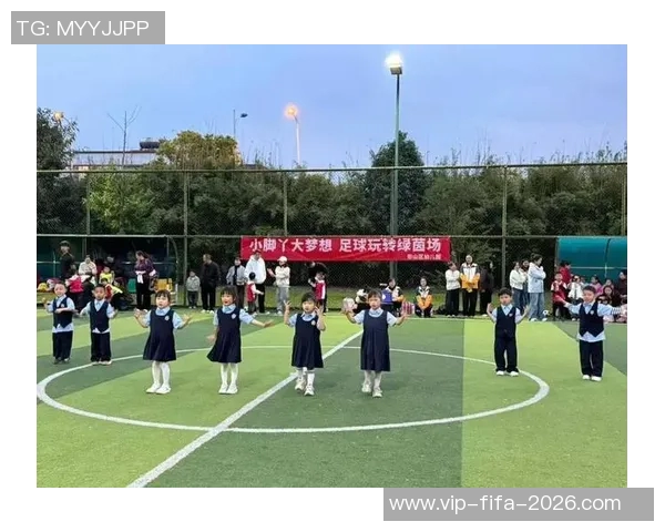 幼儿足球活动精彩瞬间展现小小运动员的热情与团队精神